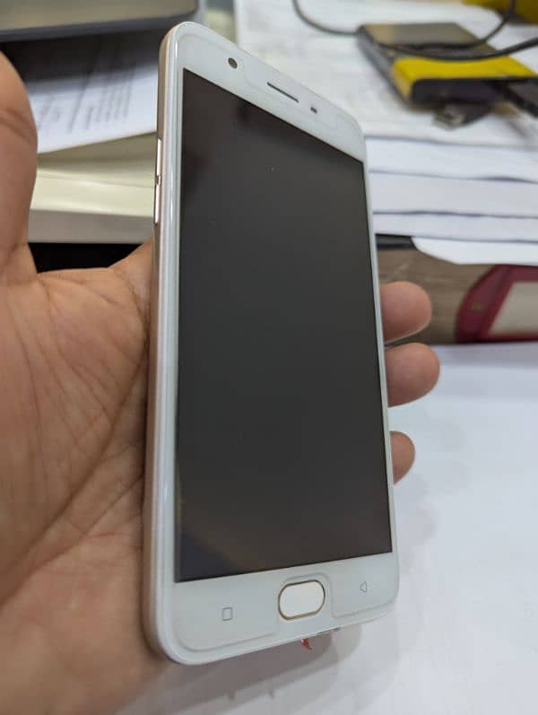 Oppo a57 0