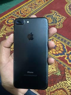 Iphone 7plus 128gb / Black / Jv / 10/8 condition