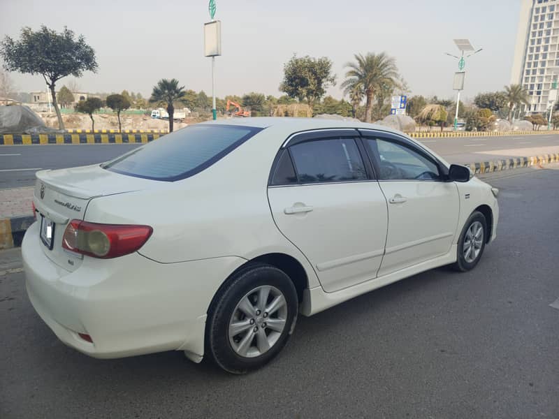 Toyota Corolla Altis 2012 6