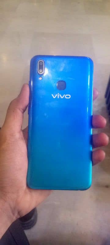 vivo y91 * 2/32  all ok ha original mobile hai kit nahi hai 6