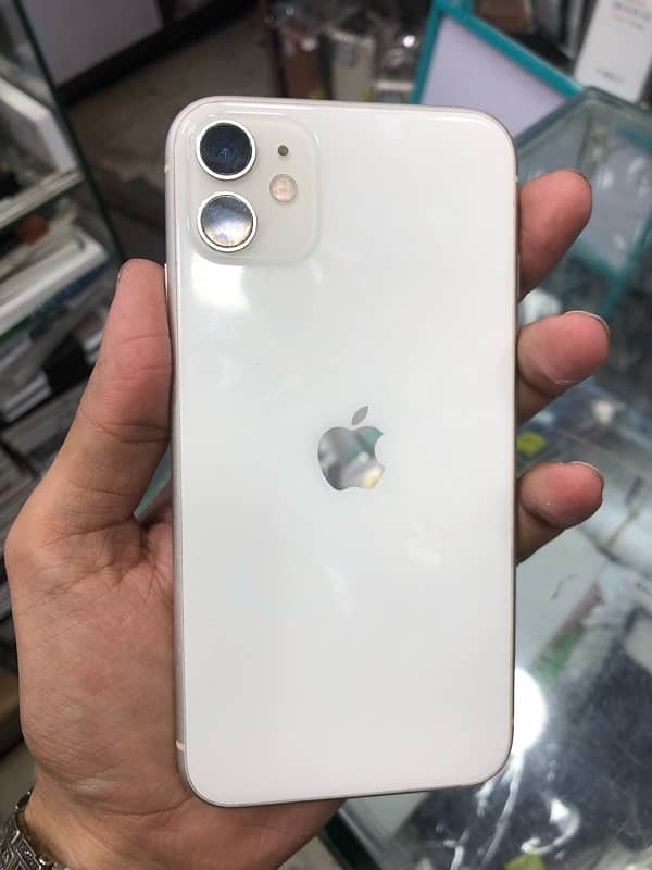 iphone 11 64gb pta approved 4