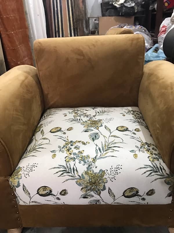 New Velvet sofa chair 2