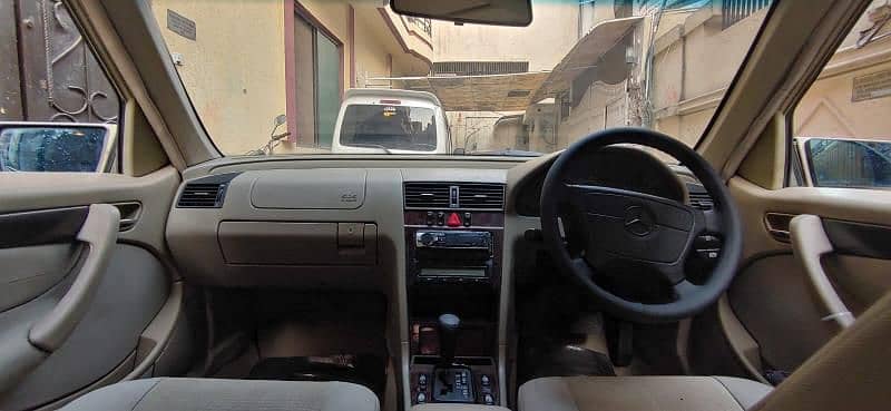 Mercedes C Class 1998 3