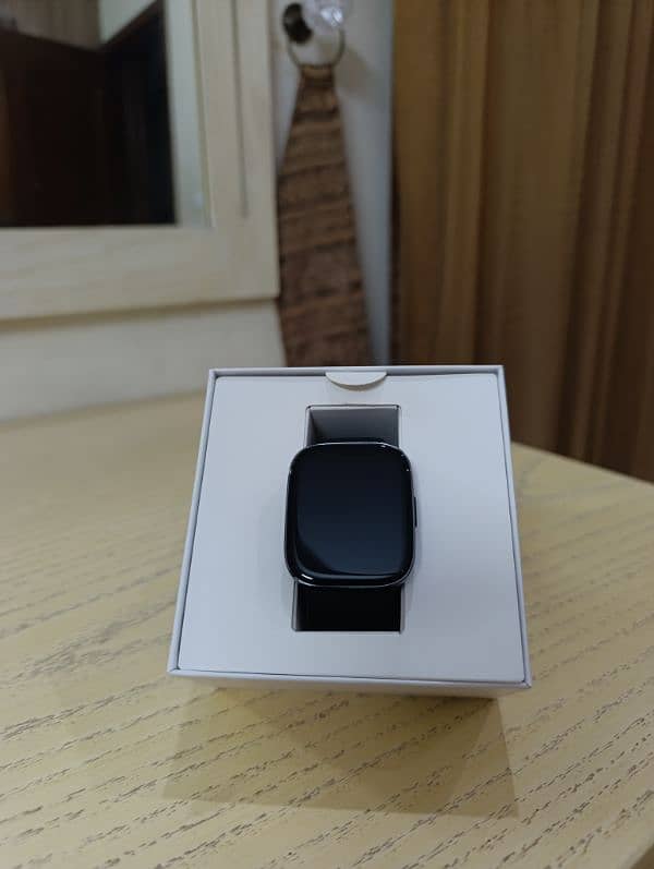 condition 10/9 5 Month used watch with all acecarese 1