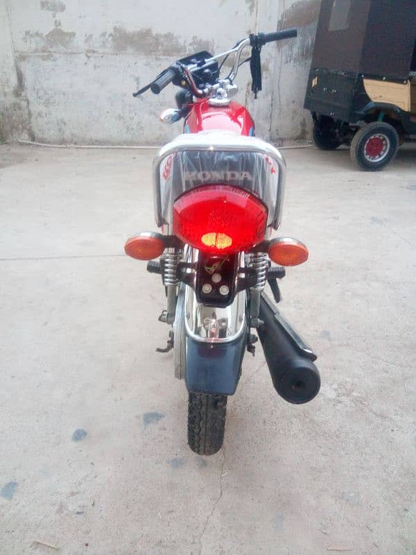 Honda 125 4