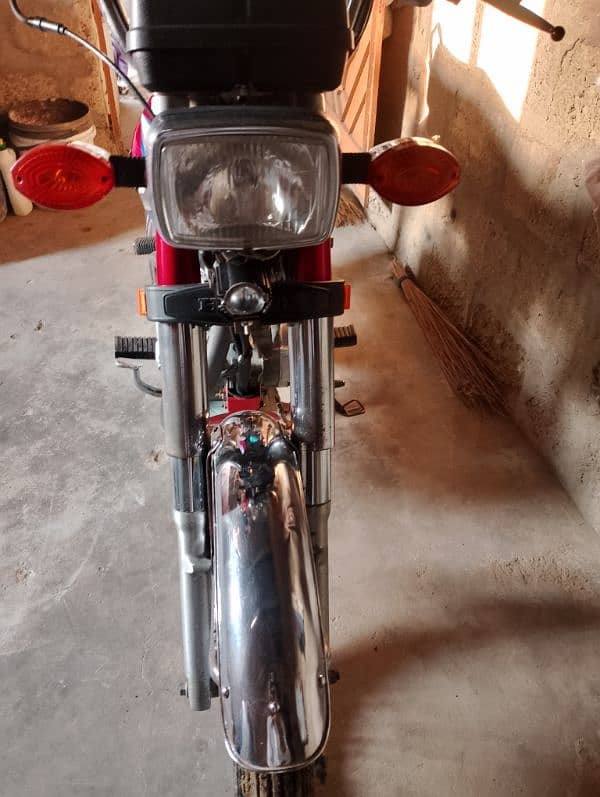 Bike 125 Road prince model 2022 ka 12 month used good conditions 7