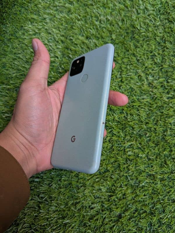 Google Pixel 5 Siege Green 2