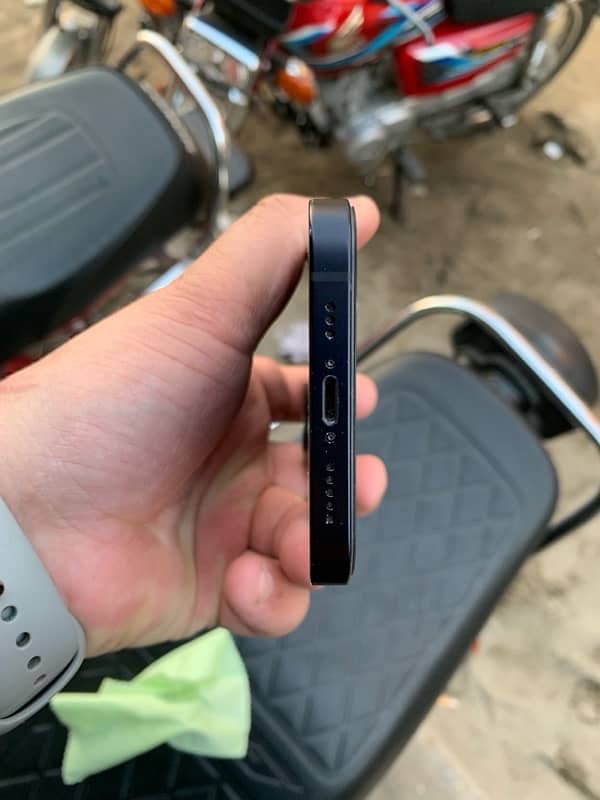 IPhone 12 !!! EXCHANGE POSSIBLE !!! 3