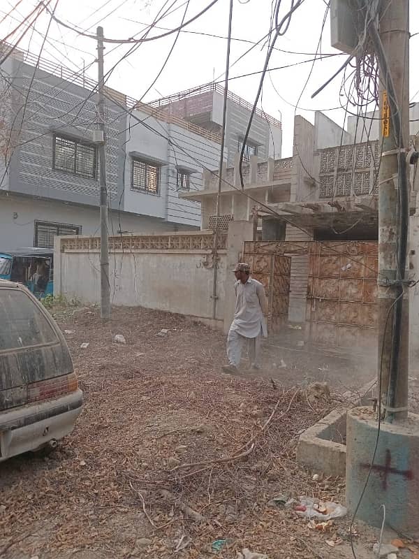 Corner Demolish House Near Hydri Block H 2