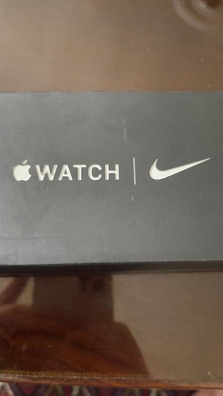 Apple watch series 7 45mm nike edition 0