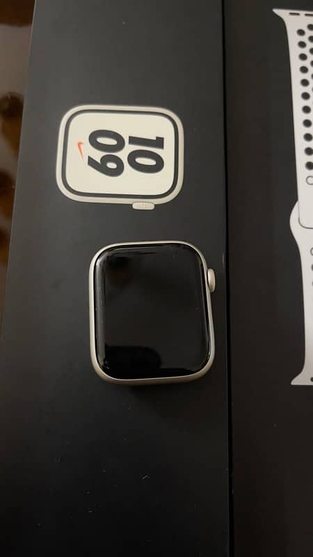 Apple watch series 7 45mm nike edition 5