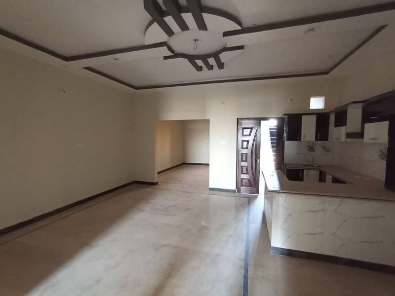 120 Yards Flat Available For Rent In Saadi Town 4