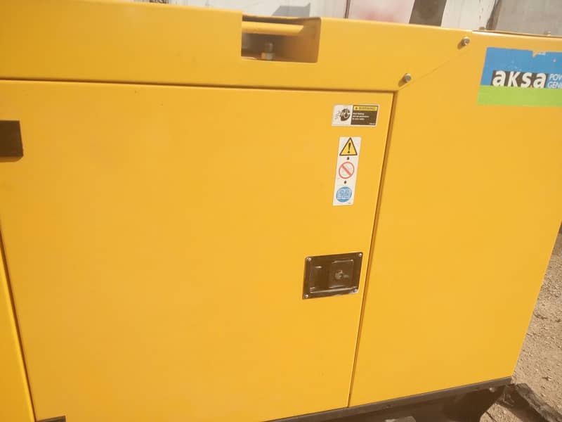 Perkin Uk Diesel Generator 22kva 2011 model with warranty for sale 1