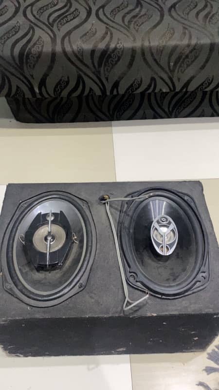 speakers with box for sale 1