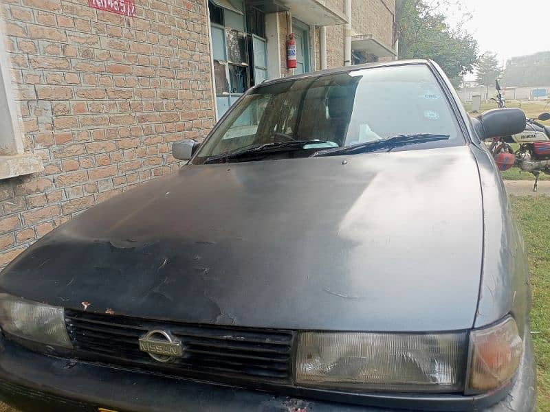 Nissan Sunny 1991 4