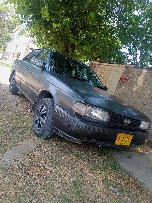 Nissan Sunny 1991 12