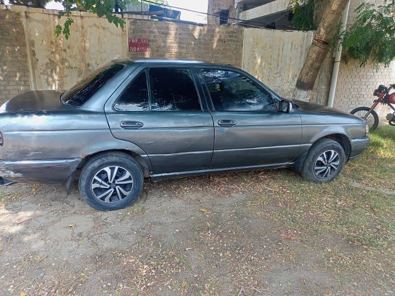 Nissan Sunny 1991 16