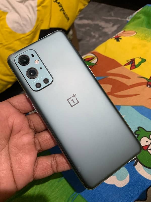 oneplus 9 Pro 5G.  12gb/256gb pta approved. 1