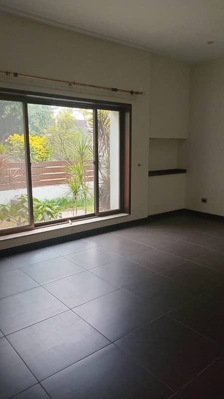 House For Rent Executive-Level Accommodation Near Polo Ground, Cantt 37