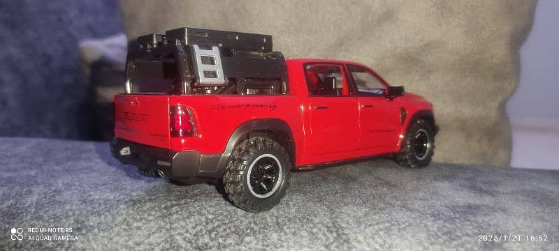 TOYOTA thundra alloy diecast car model 4