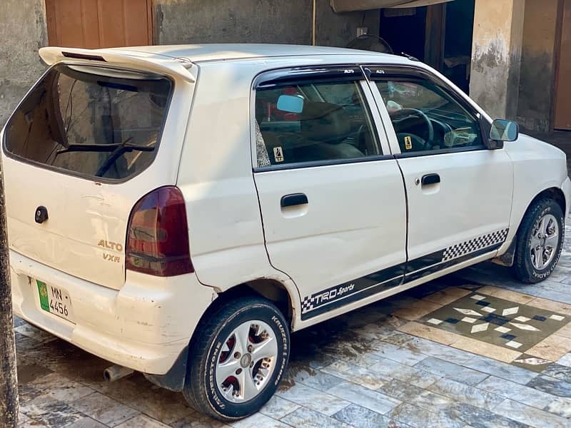 Suzuki Alto vxr 2011 (CNG) 2