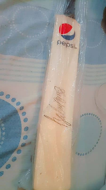 Pepsi Babar Azam signed bat 4