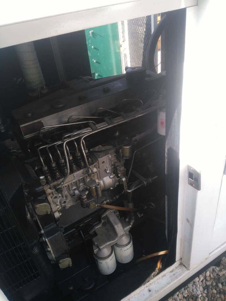 Perkin 110kva in canopy 2015 model for sale 1