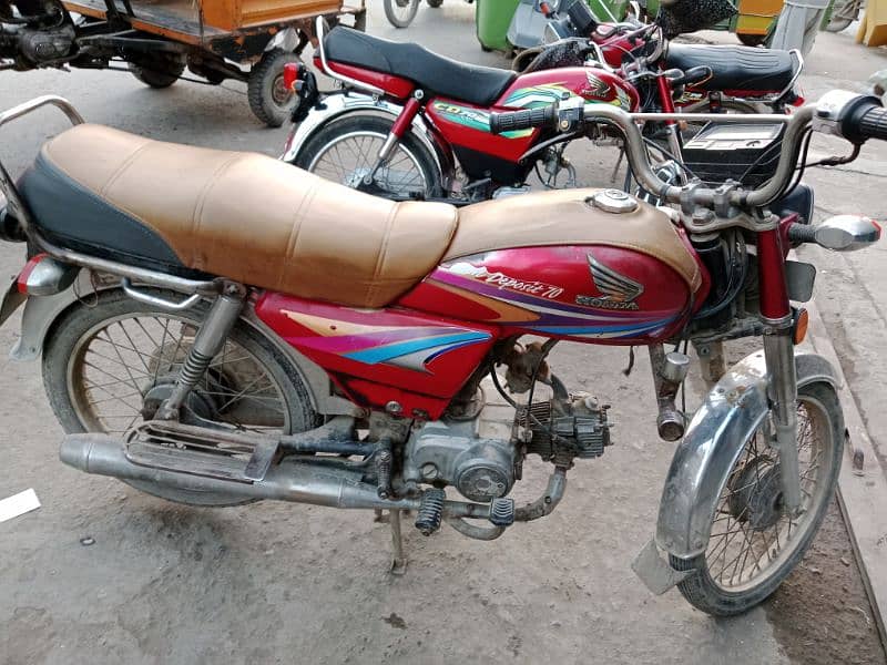 Honda cd 70 for sale good condition total janion 4