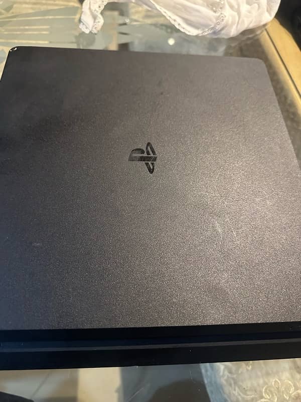 ps4 Slim for Sale – Perfect Condition, Incredible price + games 1