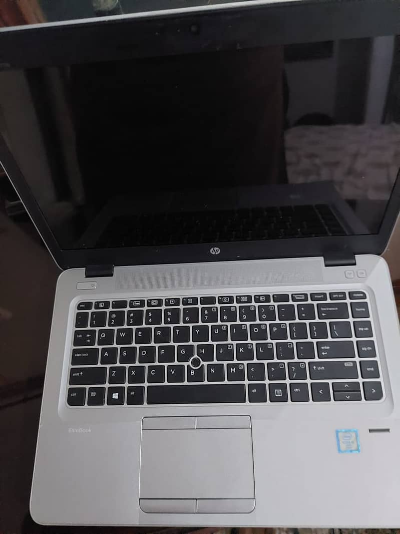 HP Elitebook 840 G4  Touch Screen 1