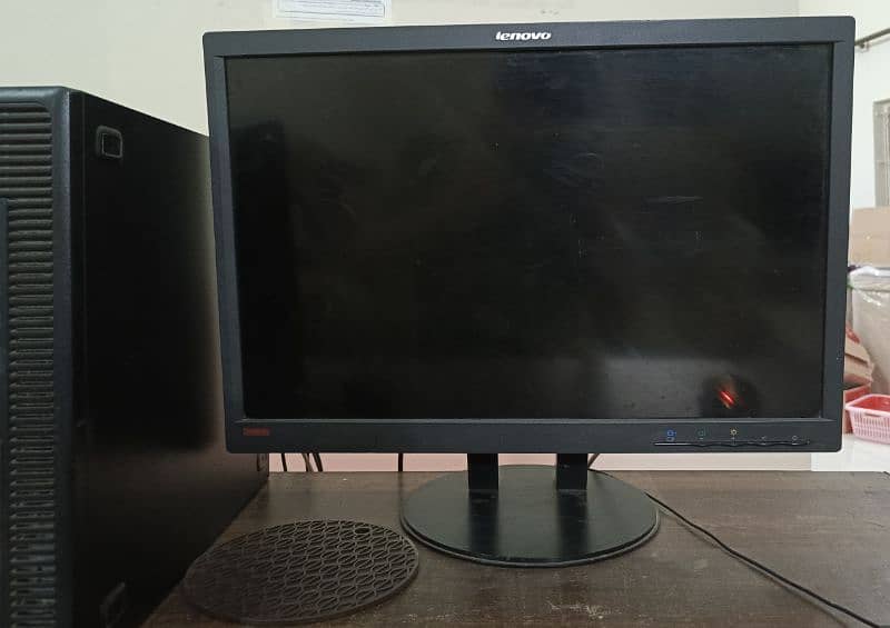 Lenovo 22 inch Monitor 2