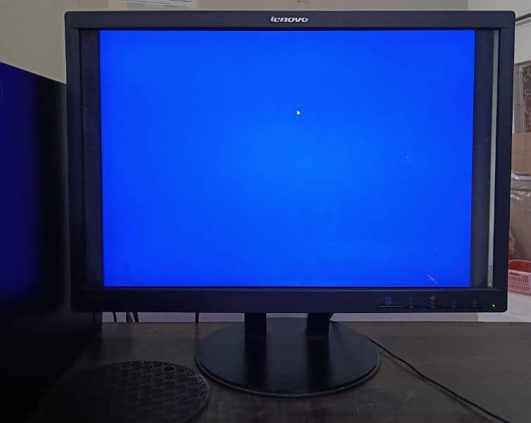 Lenovo 22 inch Monitor 6