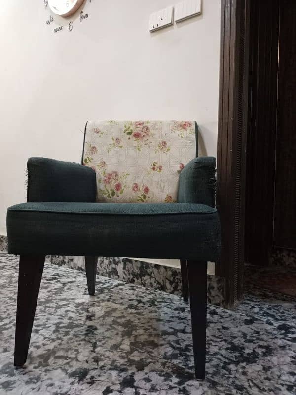 2 BEAUTIFUL INTERWOOD SOFA CHAIRS [SET] FOR SALE 1