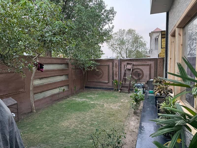 1 Kanal Fully Furnished House With 15 KV Solar System Installed at very good location on 100 ft road Iris Block, Bahria Town Lahore 10