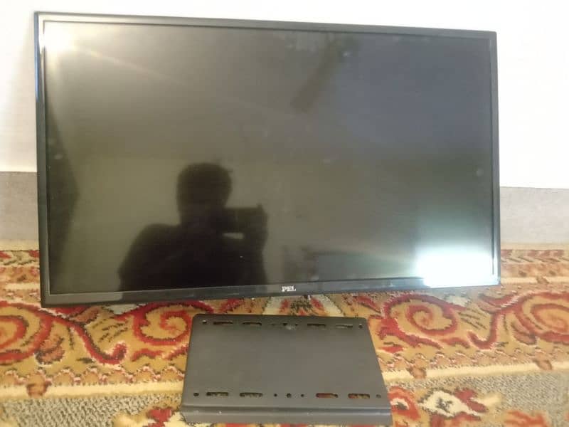 PEL Led screen. slightly used seems like a new one. 2