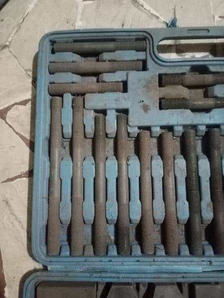 CNC machining center and milliing tools kit for sale 3