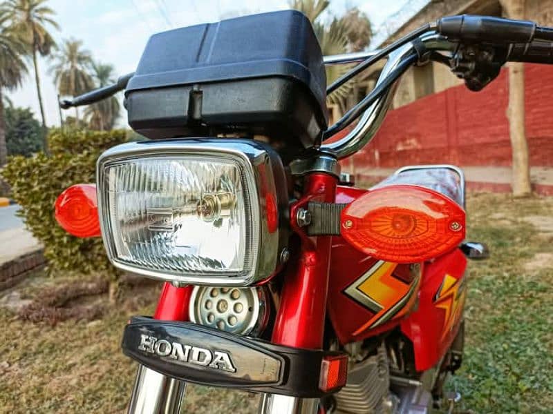 Honda 125(2021)(03429091623) 2