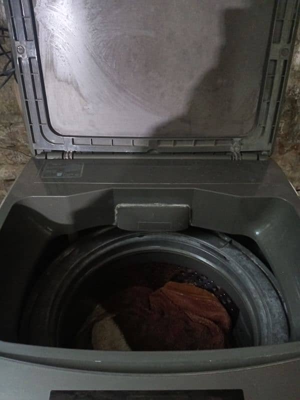 Signature Washing machine 2