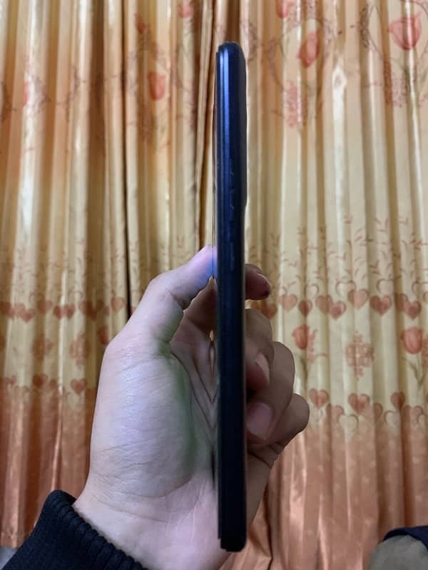 Tecno pova neo 4GB 64 GB ram 2