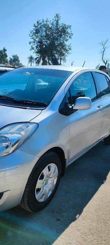 Toyota Vitz 2009 1