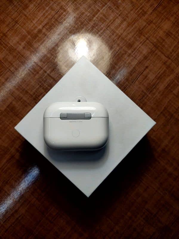 AIRPODS PRO [original] FOR SALE WITH ALL BOX CHARGER 1