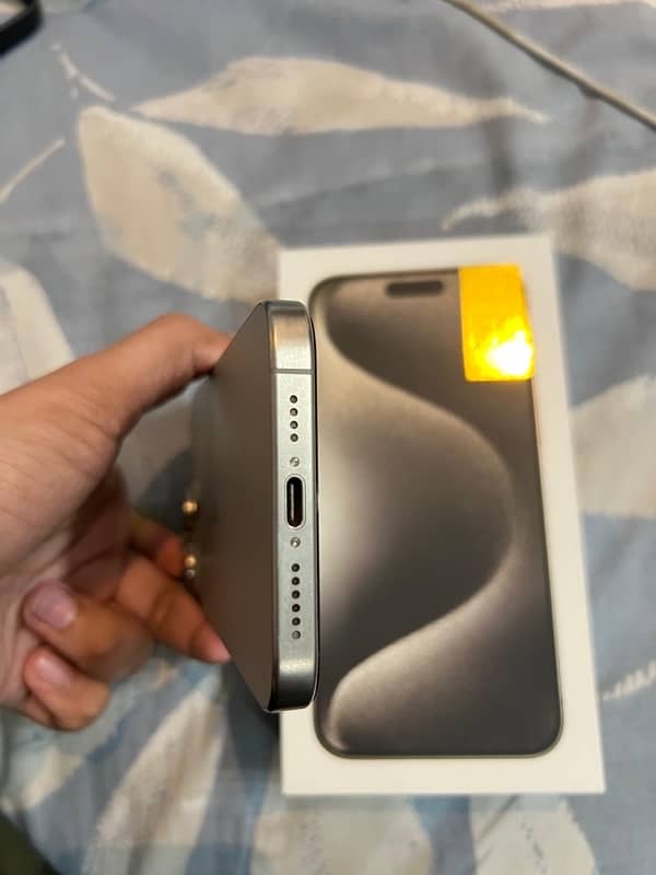 iphone 15 pro max [256 GB] Non-PTA 3