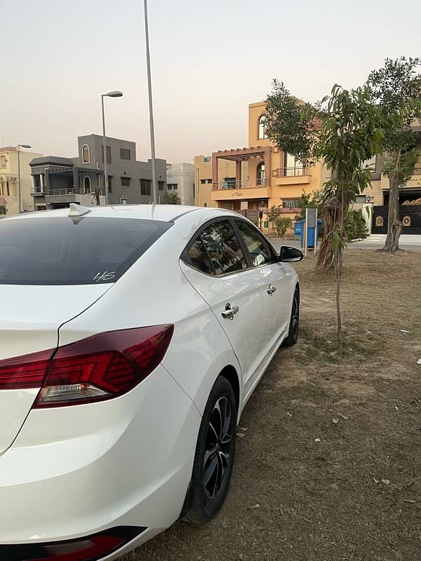 Hyundai Elantra GLS 2022 3