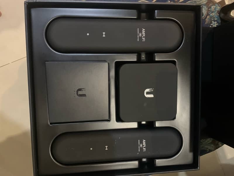 Ubiquiti AMPLIFI HD Gamers edition Mesh wifi system Nvidia 7