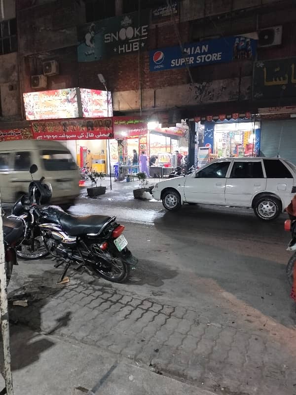 200 SQFT SHOP FOR SALE AT IDEAL LOCATION OF ALLAMA IQBAL TOWN 5