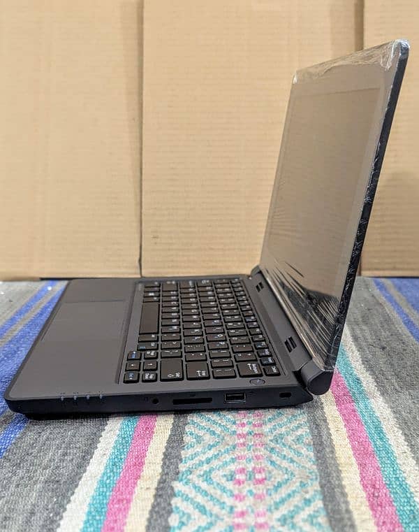 Dell Laptop 5th Gen 8/128 SSD + 320 GB HDD Latitude 3150 3