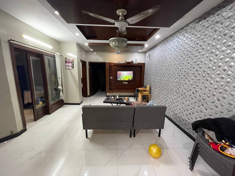 8 Marla House Near Park with 4 bedrooms availale for sale at a very prime location of Usman Block, Bahria Town Lahore 5