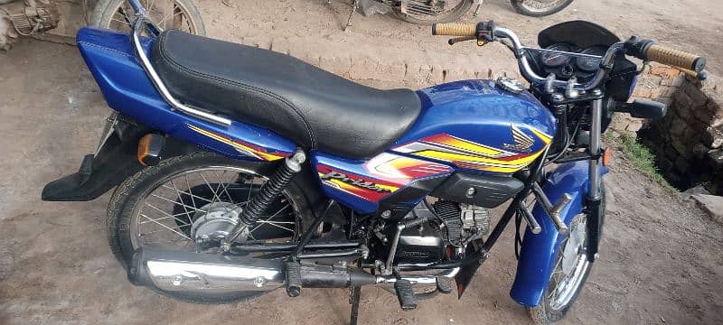 Honda pridor2022/2023 All Document clear Original bike New conditions 0