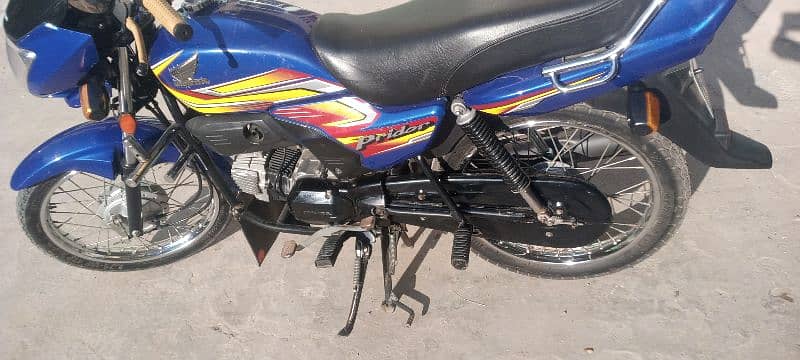 Honda pridor2022/2023 All Document clear Original bike New conditions 6