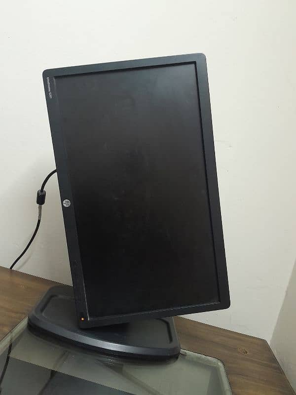 Dell Core i3 3rd Generation PC with HP Elite Display E201 LED 4